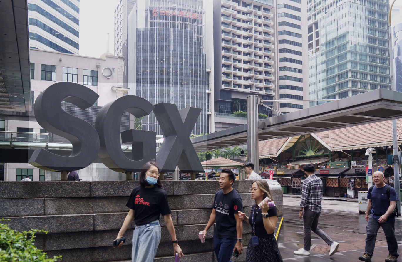 Top Low-Risk SGX Stocks for 2026 with Stable ReturnsWhy low-risk matters in 2026